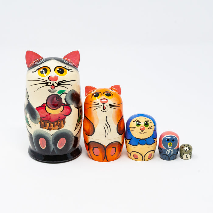 Cat with Cake – Set of 5 (Small)